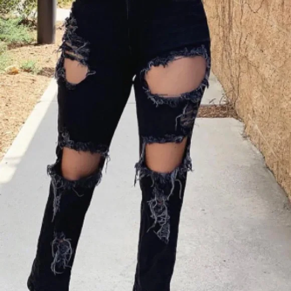 Jeans - Picture 1 of 10